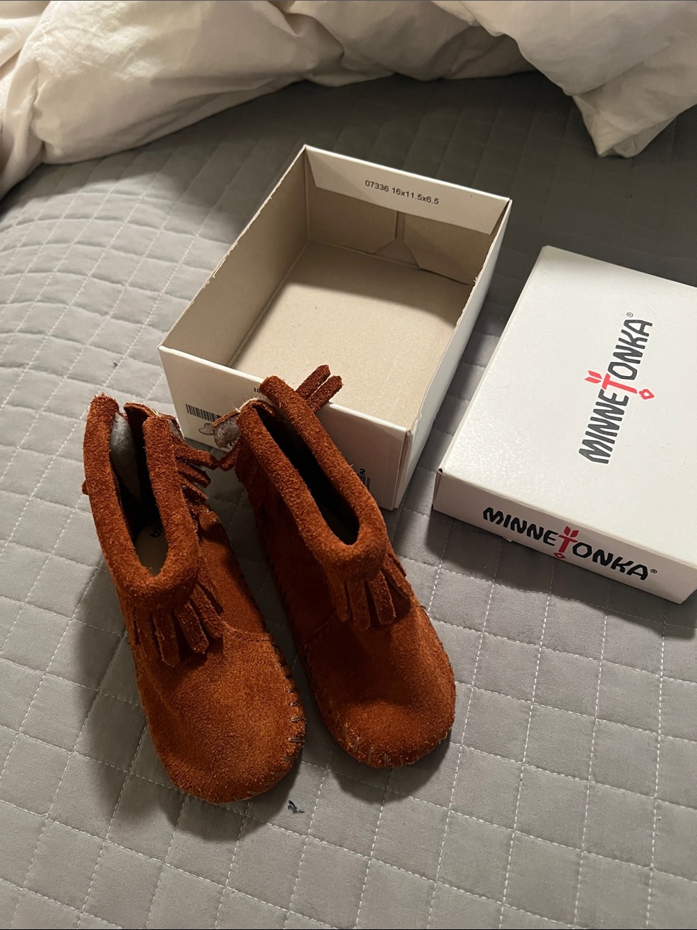 Minnetonka Kids Rust Brown Suede Fringe Moccasins
